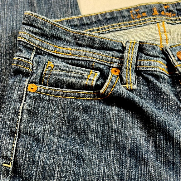 Bitten by Sarah, Jessica Parker size 2S straight leg jeans - Picture 2 of 4